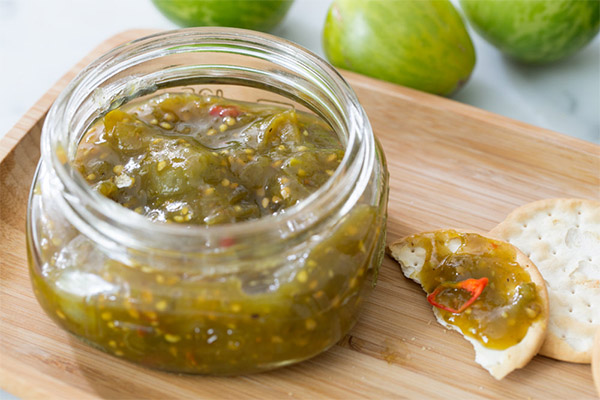 How to make jam from green tomatoes