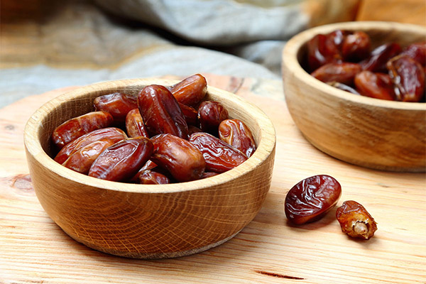 How to choose and store dried dates