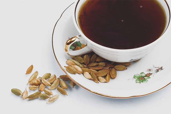 Benefits and harms of cardamom tea