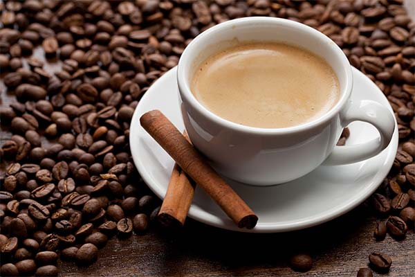 Harm and Contraindications of Cinnamon Coffee